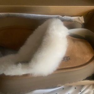 Ugg slides